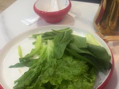 -毛辣果·贵州红酸汤牛肉火锅(西单店)