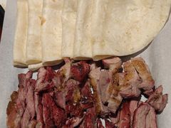 秘制烤羊腿-小河公主秘制烤羊腿(小绿谷店)