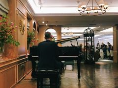 -The Diamond Jubilee Tea Salon at Fortnum & Mason