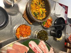 -哈哈碳都·牛肋条无限自助烤肉(台江万达店)