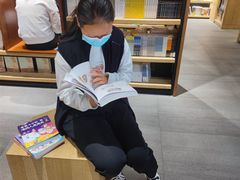 -覔书店(壹方城店)