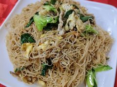 招牌炒米粉-先鲜鲫鱼粥