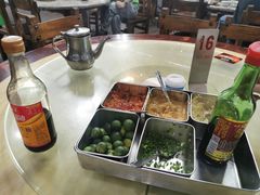 -四川小胡子海鲜(丁村万人海鲜广场店)