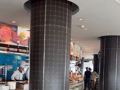-宝利来国际大酒店-凤凰阁旋转餐厅