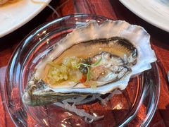 法国刺身生蚝配腌芹菜和鲟鱼子酱-西安W酒店·WEI全味西餐厅