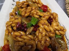 牛筋炒麻花-小民大排档(光谷店)