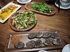 -隔壁老王·家常云南菜(皇冠店)