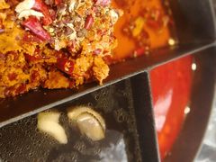 -热火朝天鲜切牛肉火锅(南强街巷店)