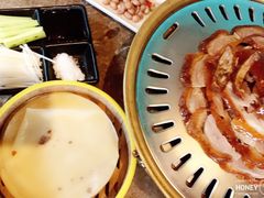 -三人行骨头王火锅(长寿店)