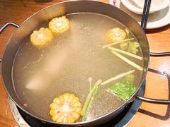 萝卜玉米清汤-为什么牛潮汕牛肉火锅(万胜广场店)