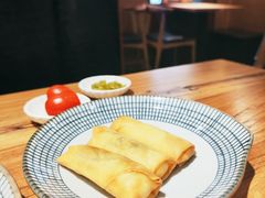 雪菜黄鱼春卷-南小蟹手工點心(三里屯店)