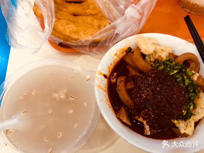 莫家路拜酿皮黑酿皮图片