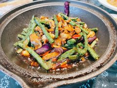 -旺角小渔村·海肠捞饭开创者(环山路店)
