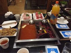 -百年川椒重庆老火锅(光谷店)