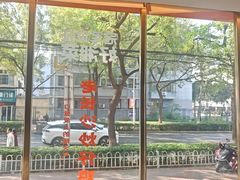 -阿瓦山寨·湘菜现炒·剁椒鱼头王(咸阳总店)