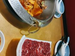 -左庭右院鲜牛肉火锅(金山万达店)
