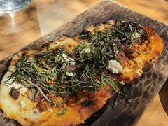 火塘辣牛肉酱烤饼-SHAN山(前滩太古里店)