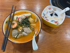 -老何家后安粉·糟粕醋海鲜火锅(三亚湾椰梦长廊店)
