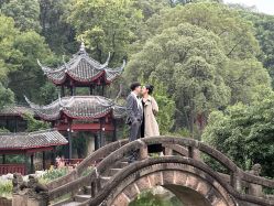 -角色婚纱摄影(中心店)