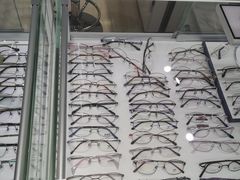 -三叶眼镜城(八佰伴店)