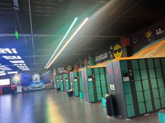 -极限PLAY运动娱乐新世界·团建派对潮玩休闲馆·室内蹦极高空游乐园