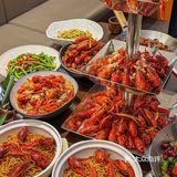 蒜蓉！麻辣！在拌面！香惨了！还有龙虾开口饺！龙虾汉堡！