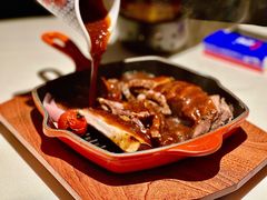 黑椒汁生烧安格斯牛肋骨-炳胜私厨(万象前海店)