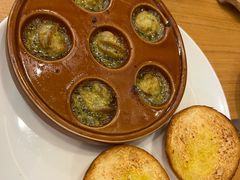 蒜香黄油蜗牛配焦香小面包-萨莉亚意式餐厅(深圳北站店)