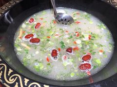 -茸梅路右拐龙虾-农家菜(松江店)