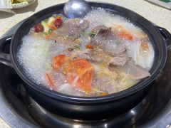 -九寨沟特色牦牛肉汤锅