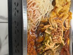 -在巷子里的烤肉店·螺蛳粉烤鱼·牛蛙(和美城店)