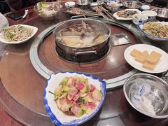 -亿诣蝎府炸酱面羊蝎子火锅(酷车小镇店)