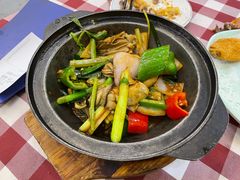 煲仔啧台山生蚝-吉源大排档·鱼生·海鲜(烧烤彩印厂店)