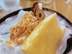 -津椰本·海南正宗椰奶清补凉(店一店)