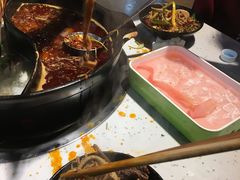 -钢管厂五区小郡肝串串香(奥克斯广场锦城万达店)
