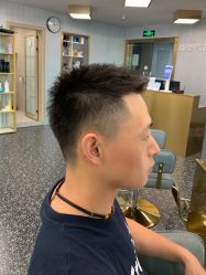 -即型男士理发工作室