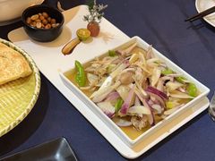 -伊带伊路新疆美食府(呼家楼店)
