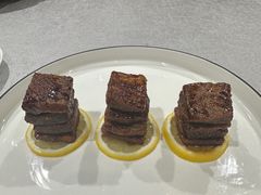 脆皮松板肉-新光酒家·河豚·海鲜·蟹料理(浦东店)