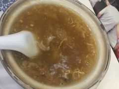 招牌海参鱼肚煲仔-添發碗仔翅美食