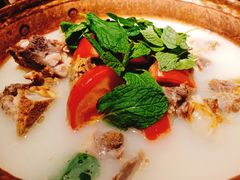 -觅山云南菜(泊富ICITY店)