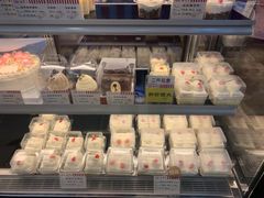 -红宝石·鲜奶小方·海派西点房(联洋店)