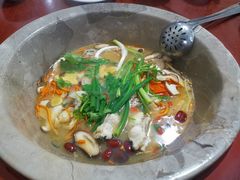 -姚记抚仙湖石锅鱼庄