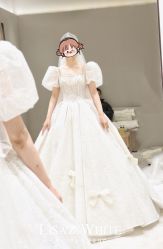 点击看大图 -Renee芮亦婚纱