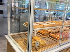 -焙丽拾光(麦凯乐直营店)