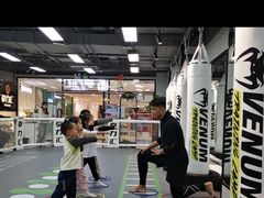-拳力汇散打搏击泰拳俱乐部(绿地缤纷城店)