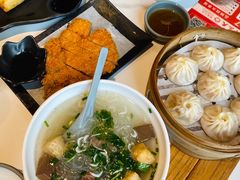 -馋三尺蟹粉小笼(人民广场店)