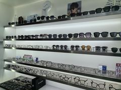 -视野联行眼镜·蔡司·尼康战略合作店(城西银泰店)