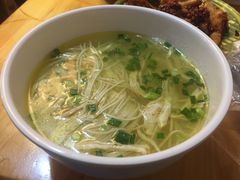 鸡汤银丝面-二孃鸡爪爪(东郊记忆店)