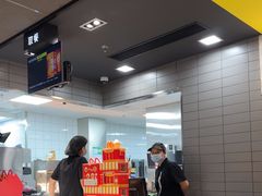 -麦当劳(百联西郊购物中心店)