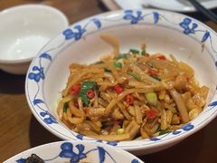 酸萝卜炒牛肚-八碗湘长沙市井菜(坡子街店)